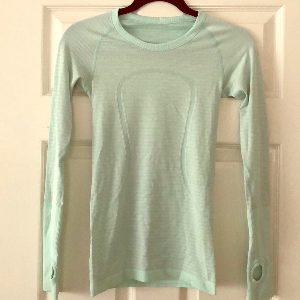 Lululemon long sleeve top